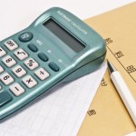 年収とは交通費（通勤費）、住宅手当が含まれるか～源泉徴収等の見方～